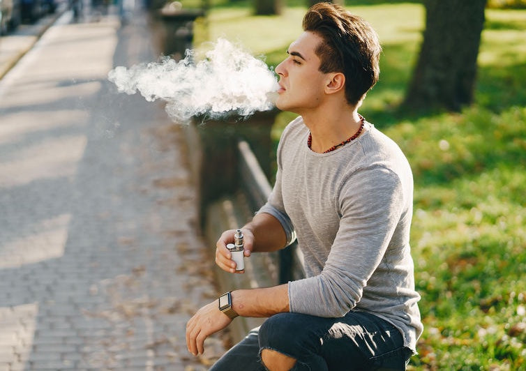 There's no need to worry about a lingering smell from vaping if you vape outside.
