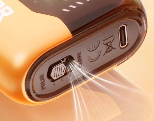 If your Geek Vape isn't charging, it's possible that the port is dirty.